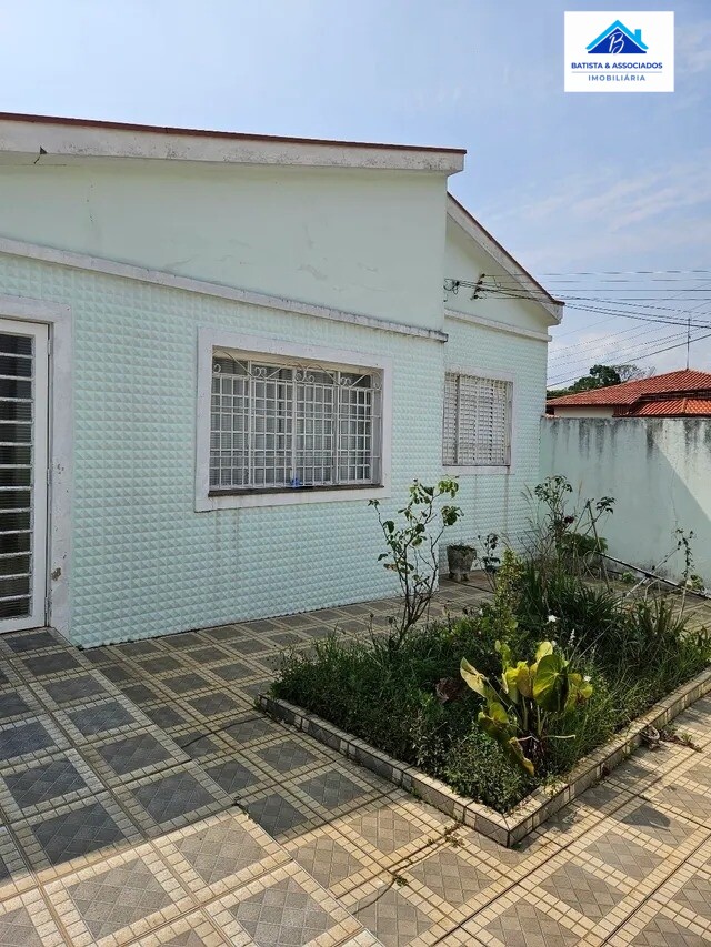 Casa à venda com 3 quartos, 150m² - Foto 2