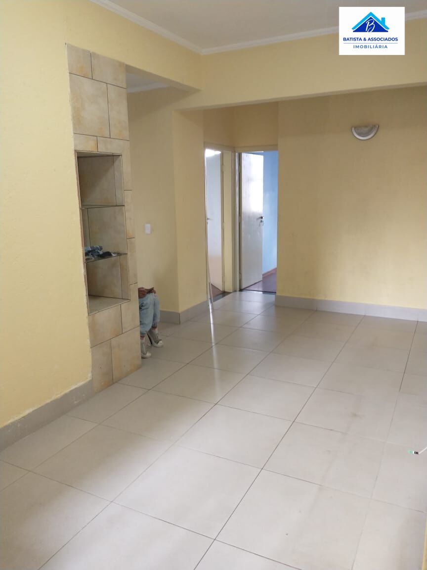 Apartamento à venda com 2 quartos, 70m² - Foto 2