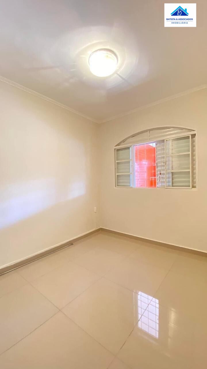 Casa à venda com 2 quartos, 150m² - Foto 11