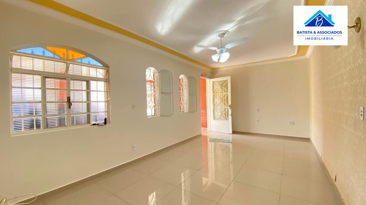 Casa à venda com 2 quartos, 150m² - Foto 7