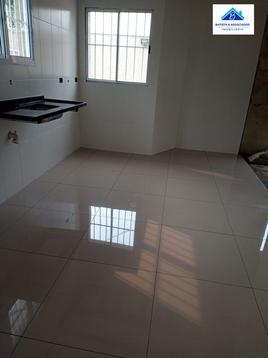 Sobrado à venda com 2 quartos, 110m² - Foto 4