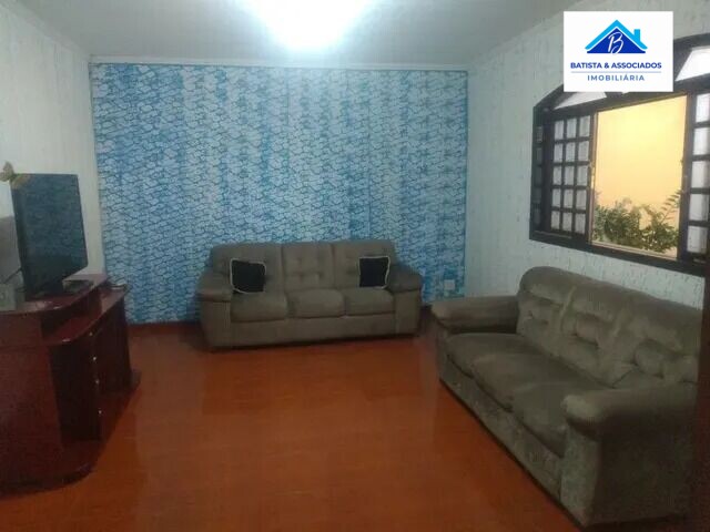 Casa à venda com 3 quartos, 180m² - Foto 2