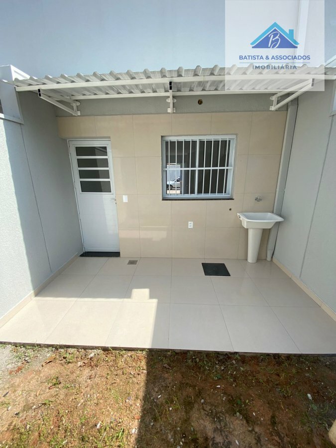 Casa à venda com 2 quartos, 68m² - Foto 13