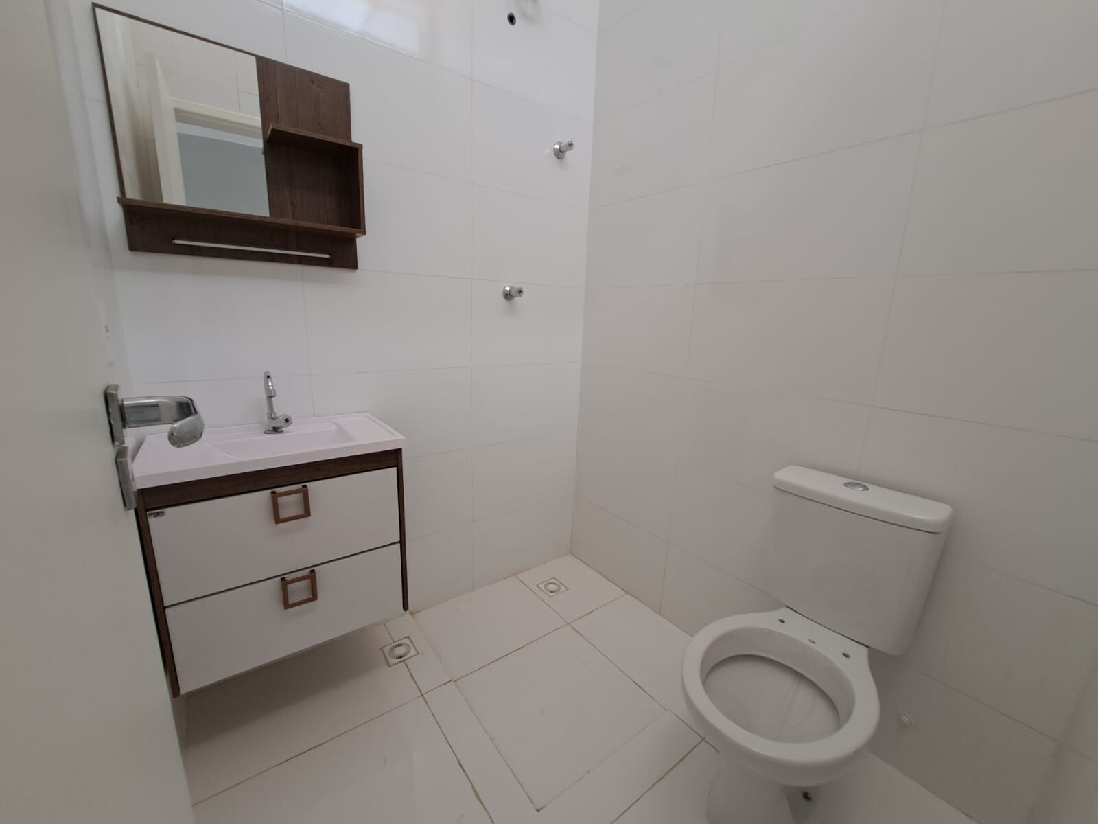 Casa à venda com 2 quartos, 68m² - Foto 7