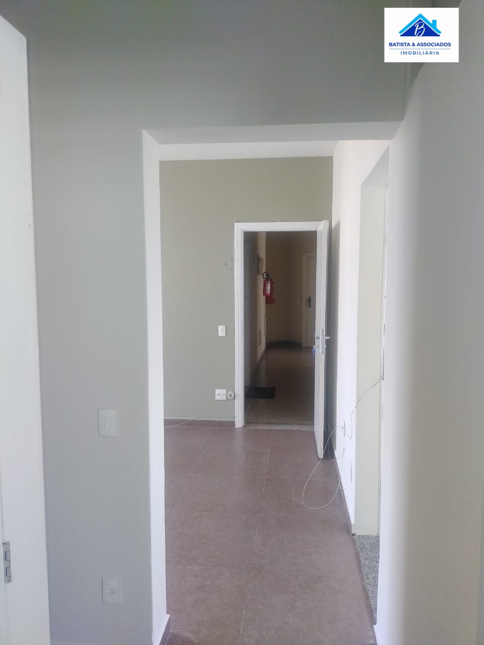 Apartamento à venda com 1 quarto, 63m² - Foto 2