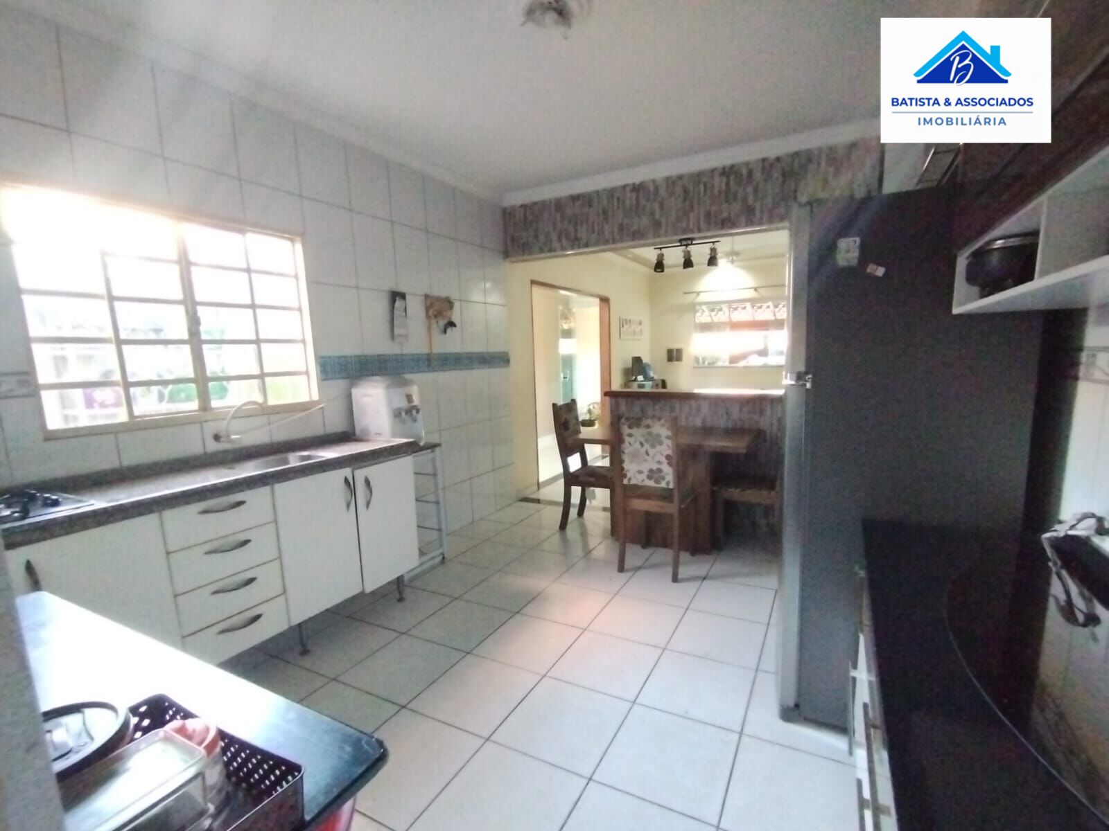 Casa à venda com 2 quartos, 90m² - Foto 8
