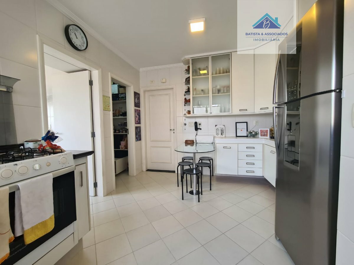 Apartamento à venda com 3 quartos, 121m² - Foto 12