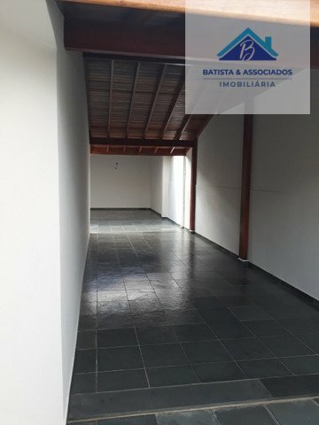 Casa à venda com 4 quartos, 175m² - Foto 4