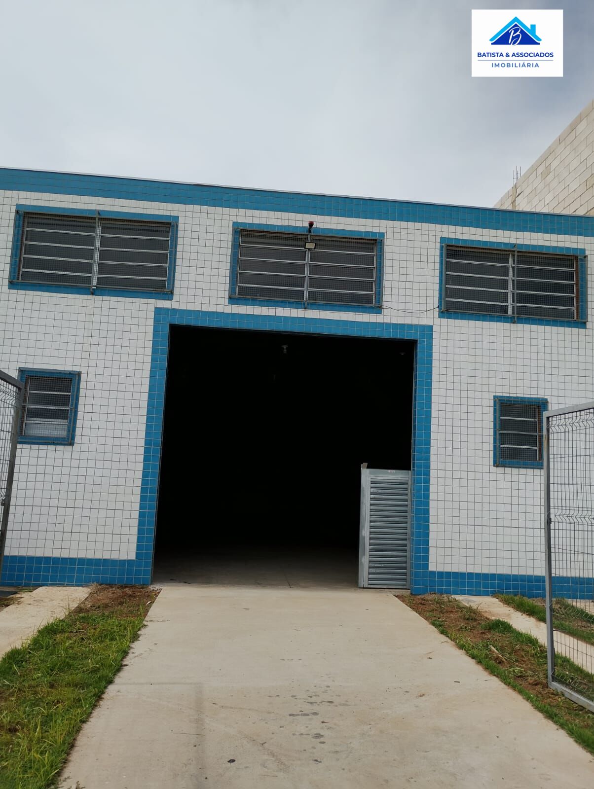 Depósito-Galpão, 196 m² - Foto 2