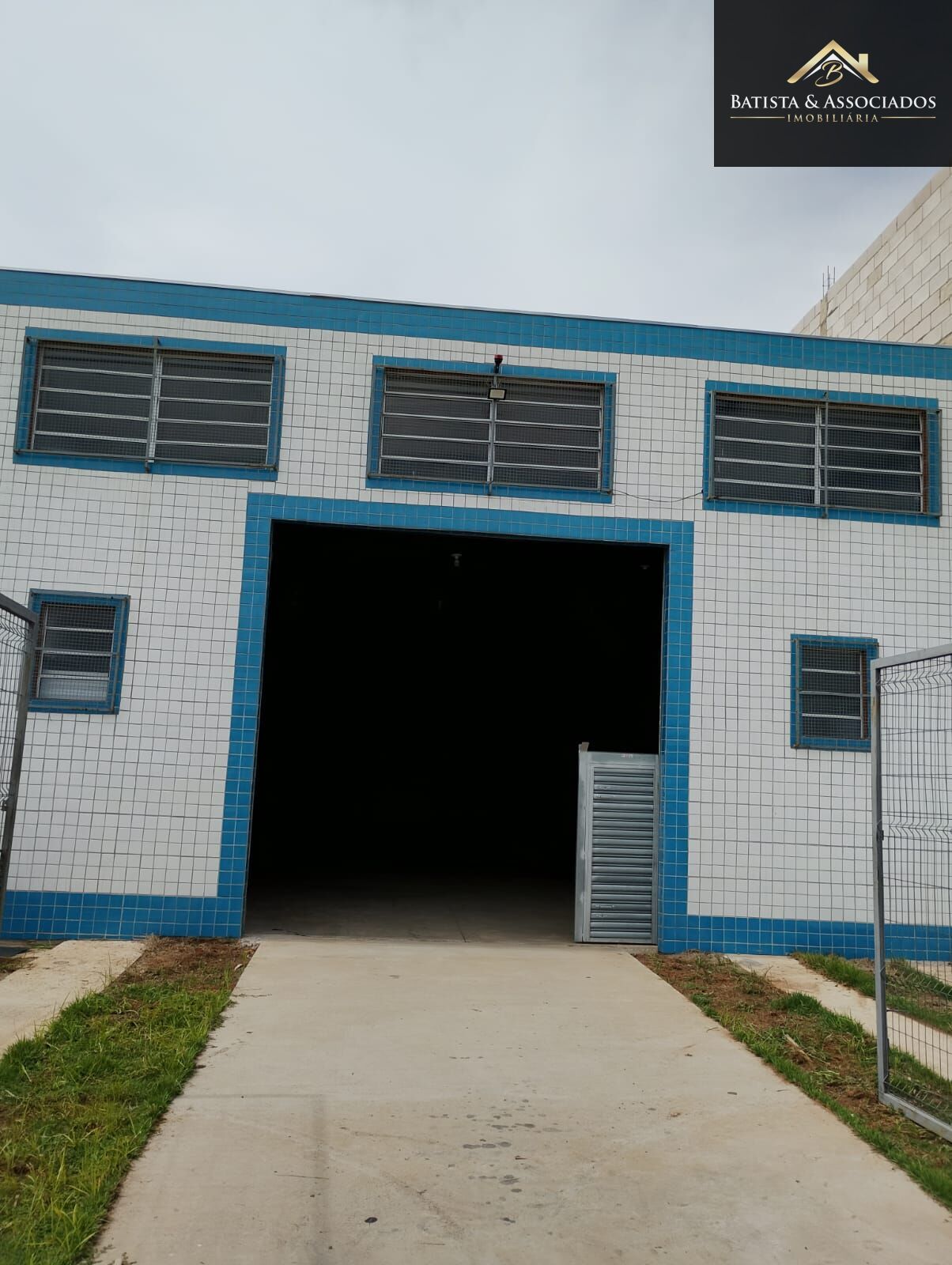 Depósito-Galpão, 196 m² - Foto 2
