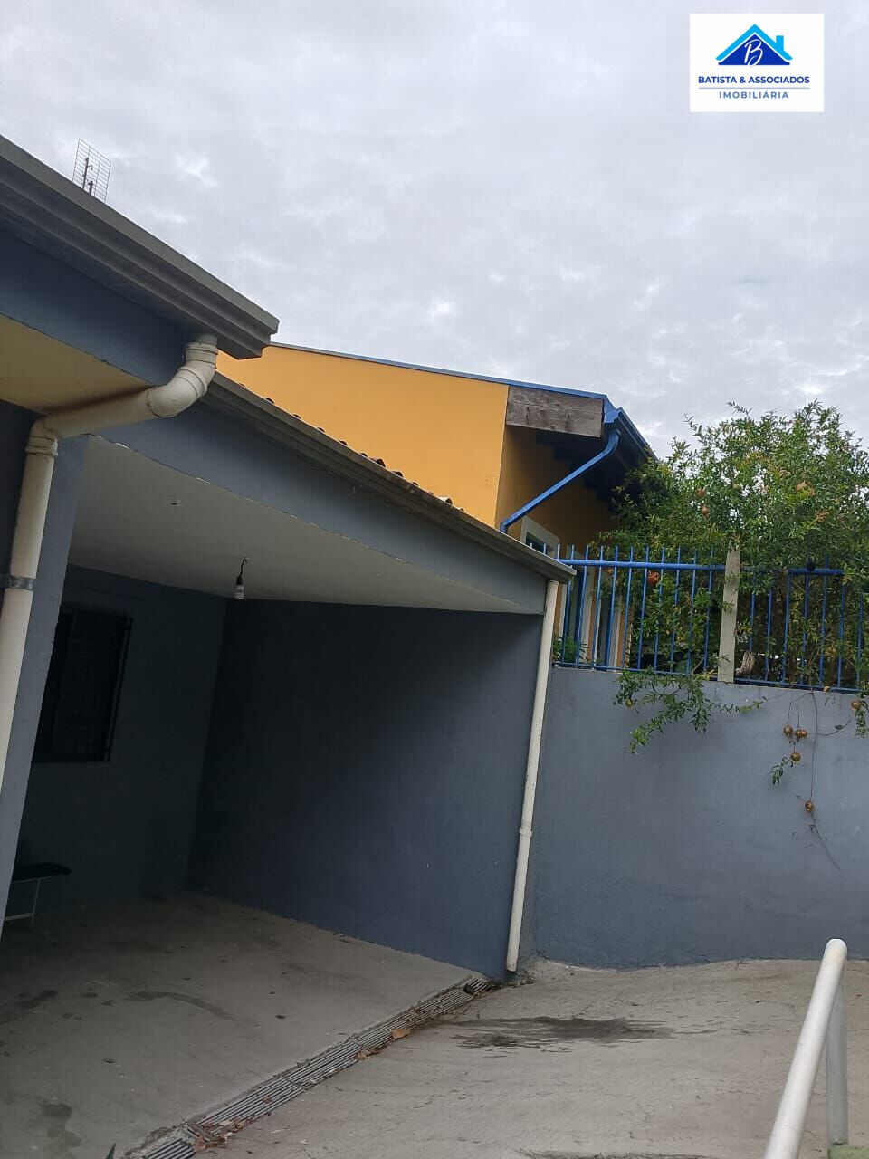 Casa à venda com 3 quartos, 275m² - Foto 2