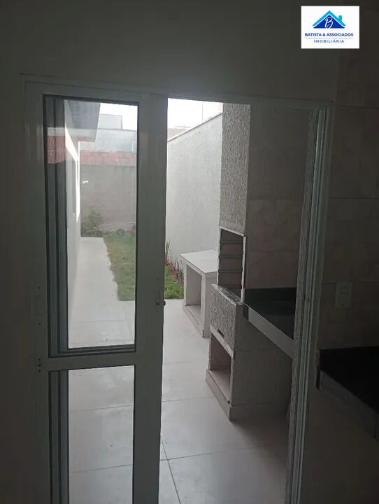 Casa à venda com 3 quartos, 93m² - Foto 4