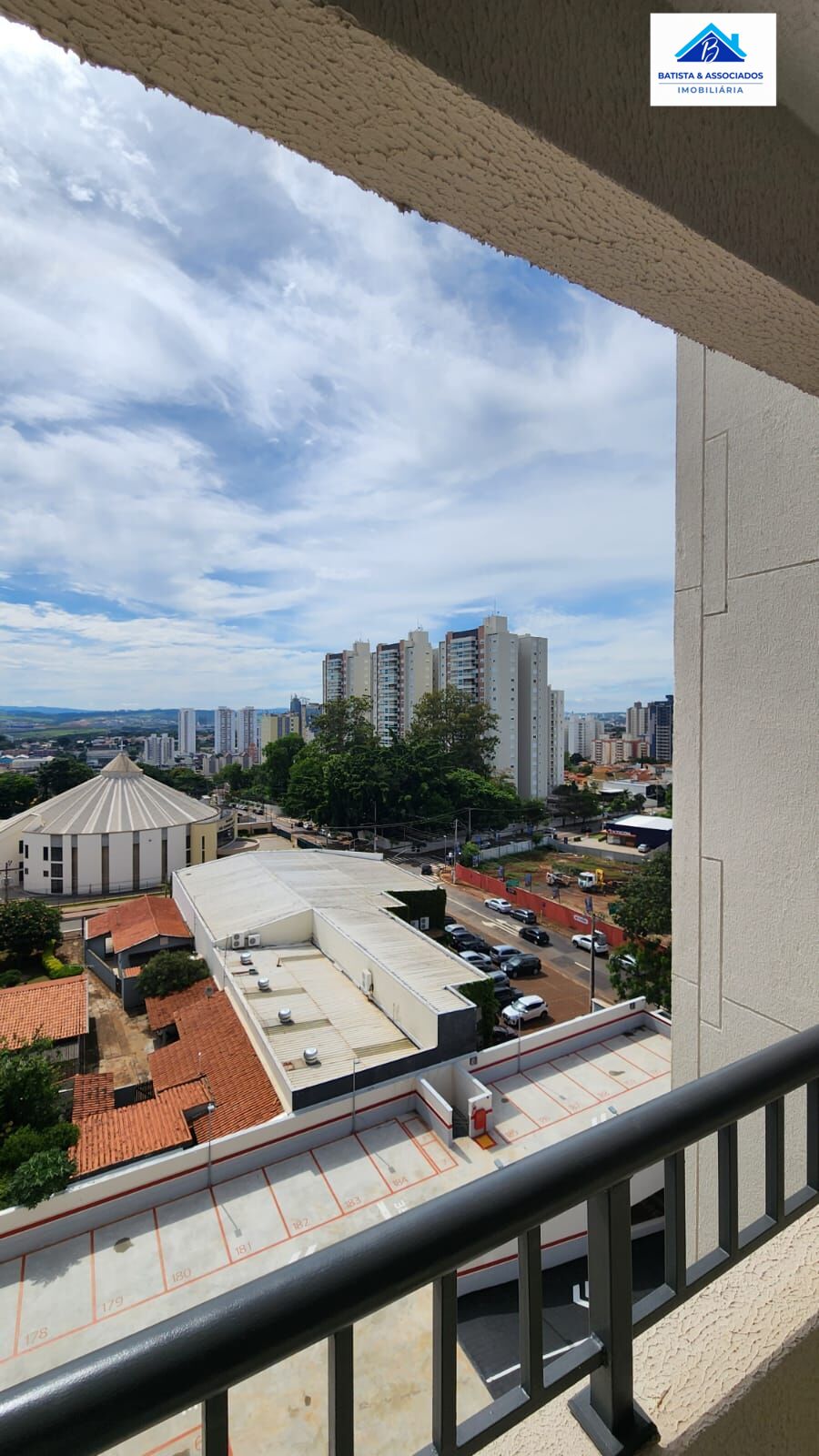 Apartamento à venda com 2 quartos, 55m² - Foto 2