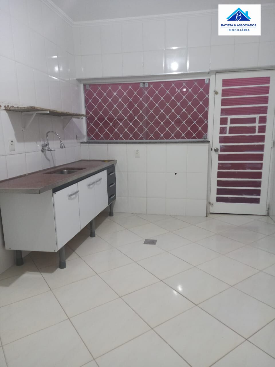 Casa, 4 quartos, 230 m² - Foto 4