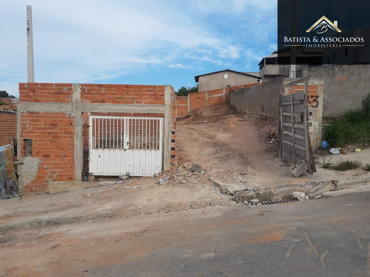 Terreno, 300 m² - Foto 1