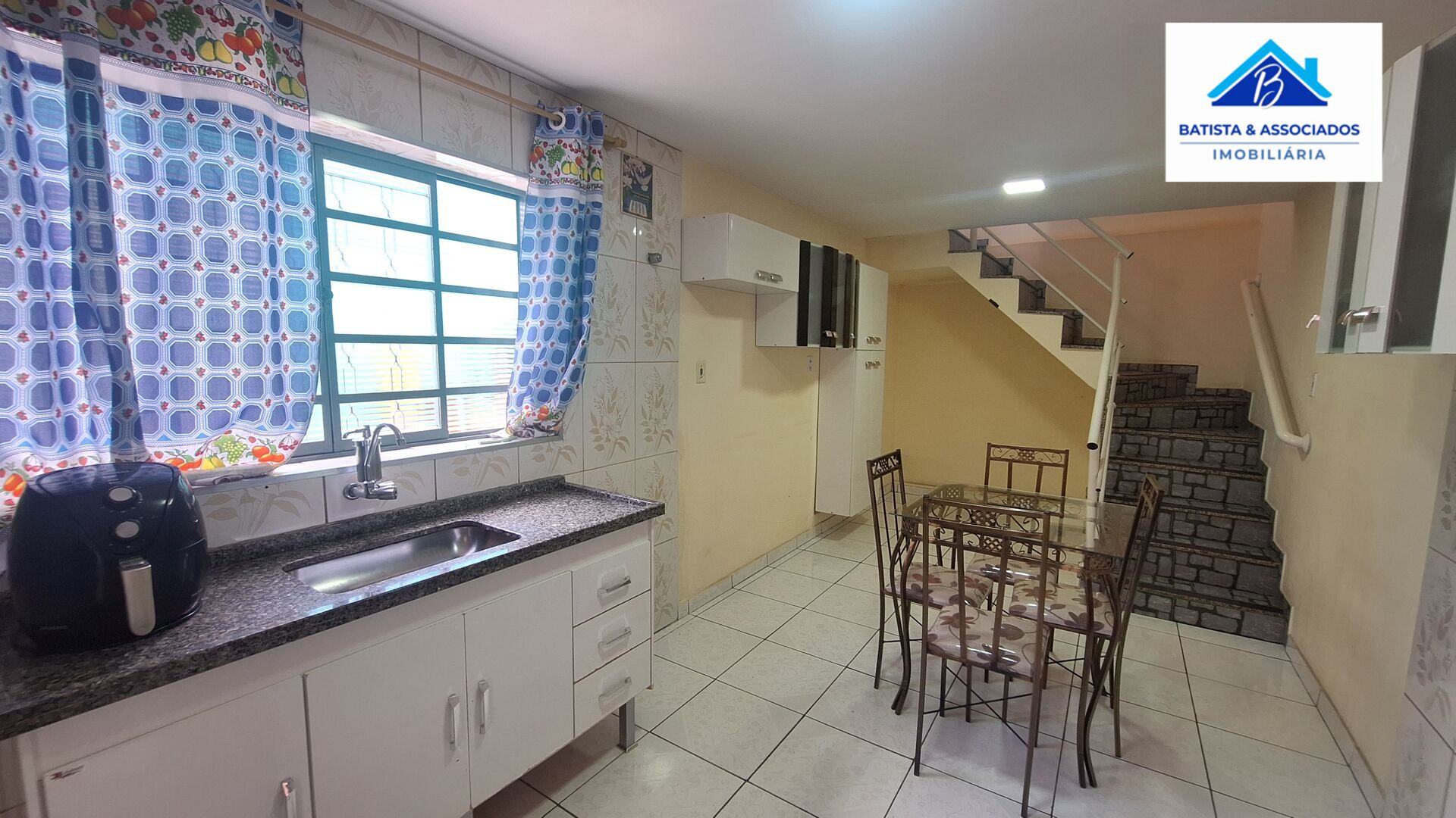 Casa, 3 quartos, 80 m² - Foto 1