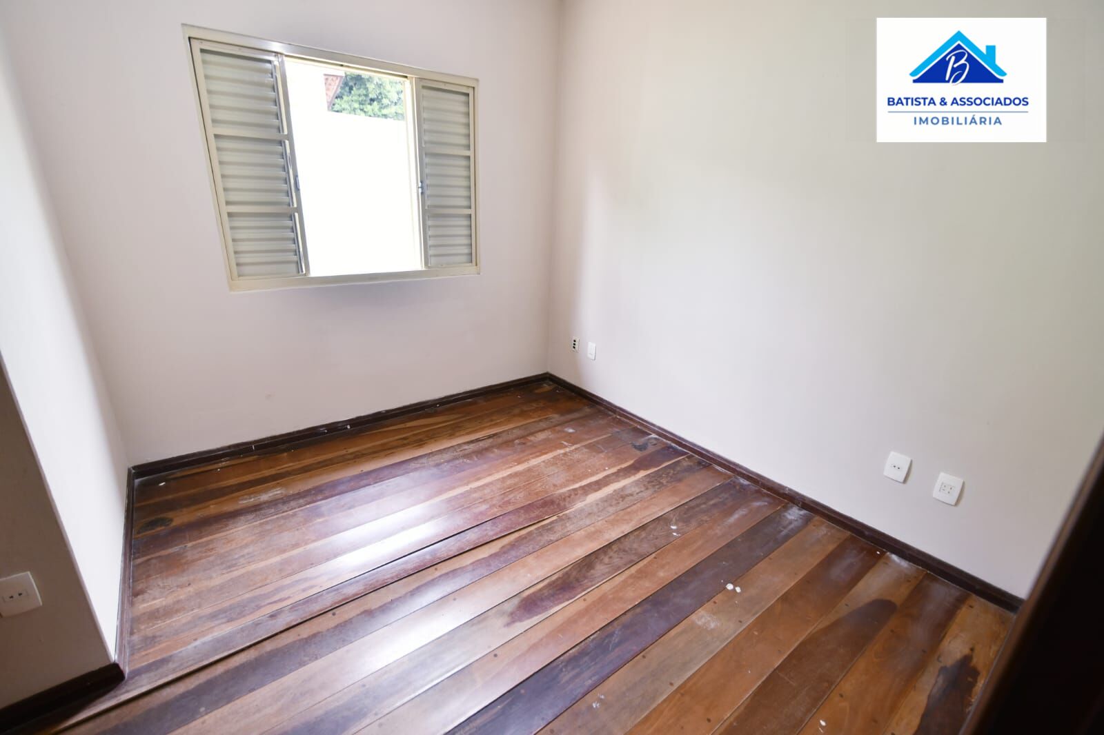 Casa à venda com 3 quartos, 220m² - Foto 13