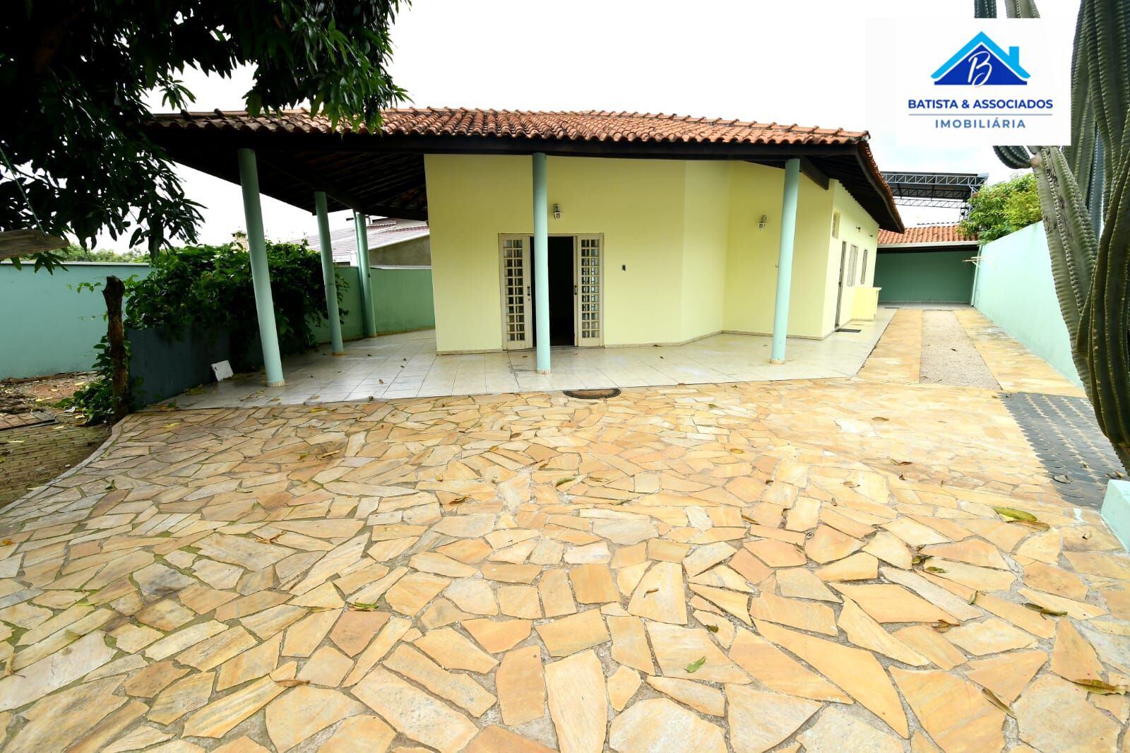 Casa à venda com 3 quartos, 220m² - Foto 27