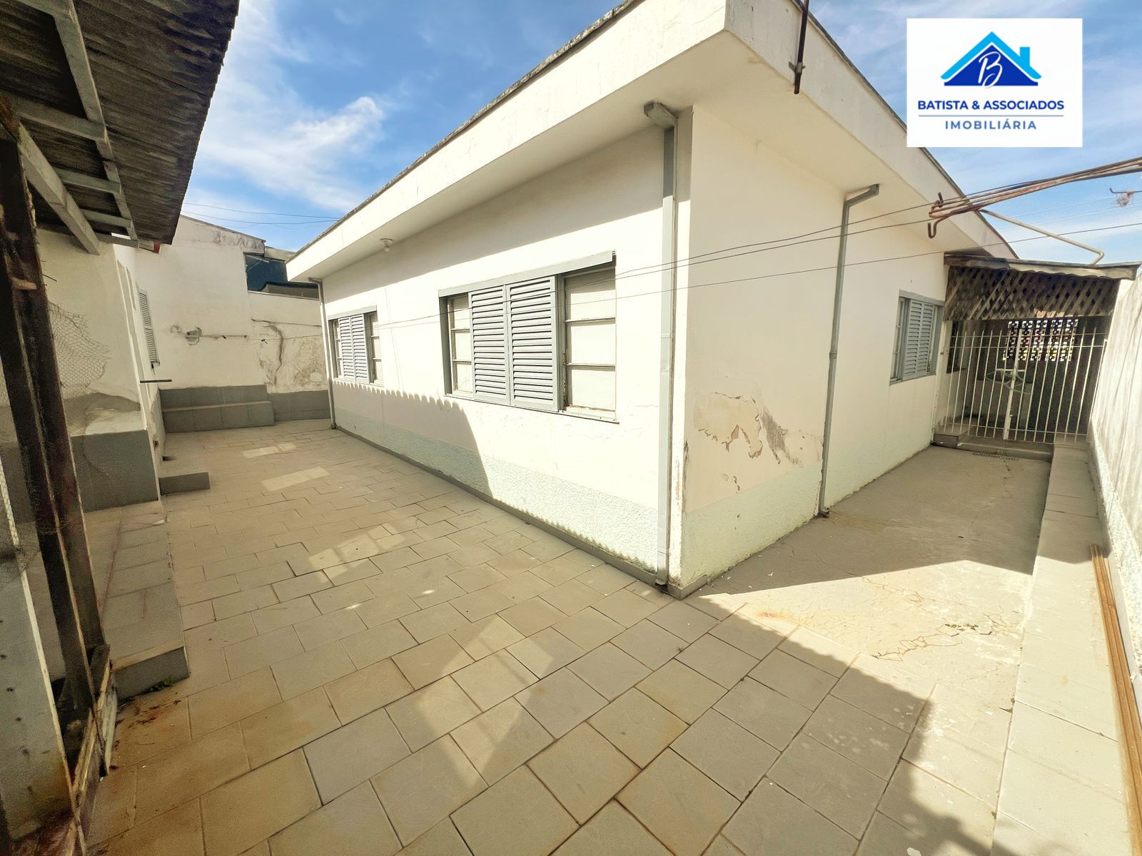 Casa para alugar com 3 quartos, 200m² - Foto 14