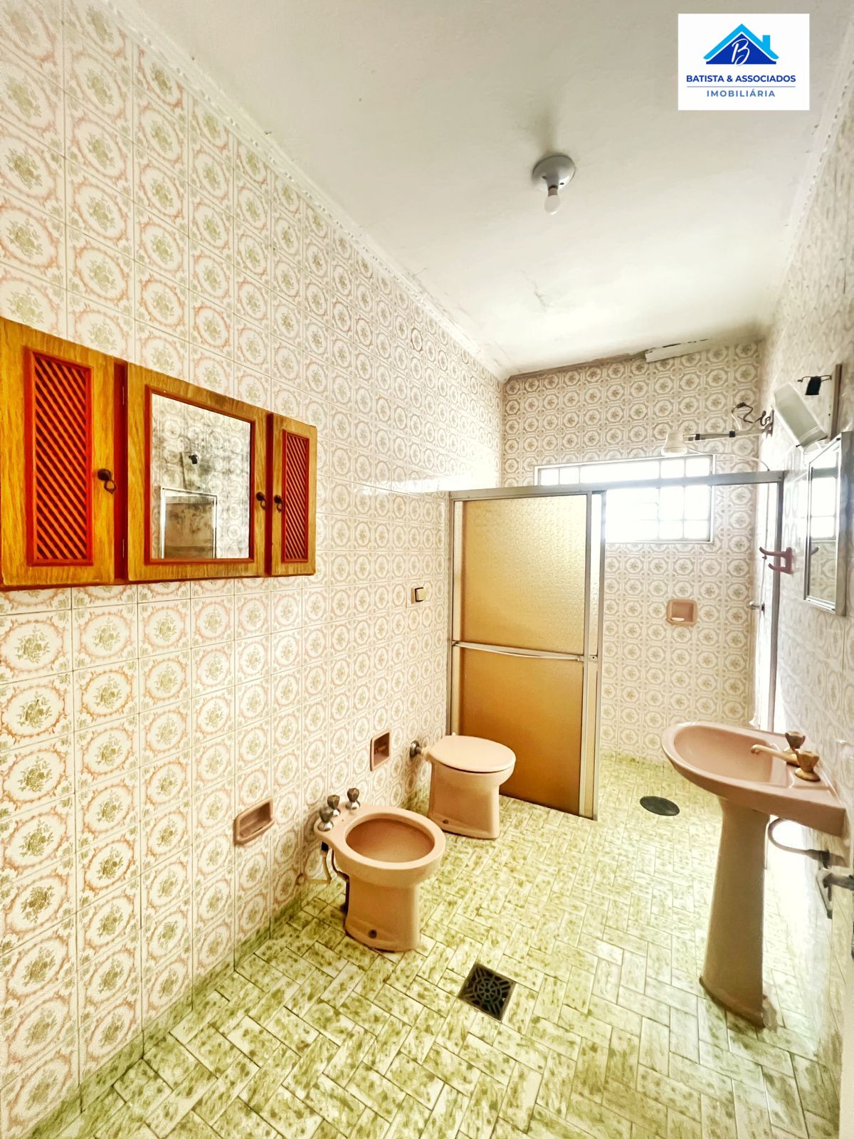 Casa para alugar com 3 quartos, 200m² - Foto 6