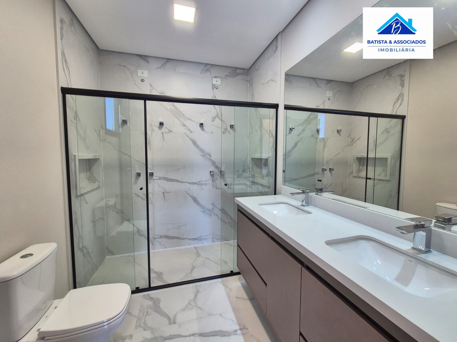 Casa à venda com 3 quartos, 222m² - Foto 14