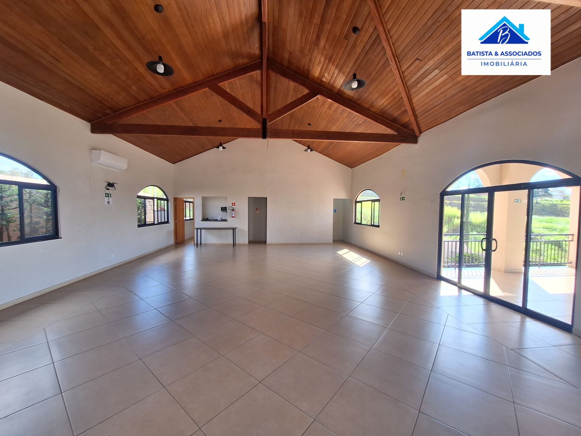 Casa à venda com 3 quartos, 222m² - Foto 28