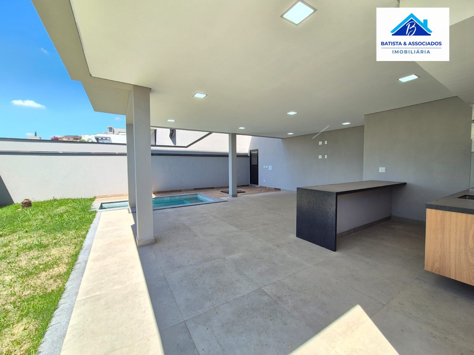 Casa à venda com 3 quartos, 222m² - Foto 18