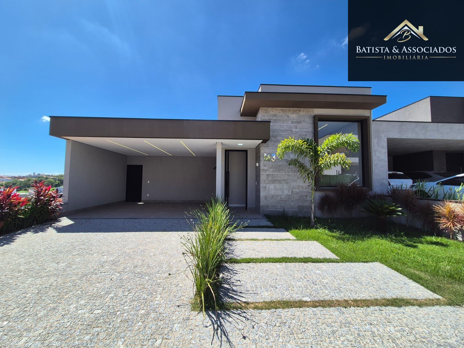 Casa, 3 quartos, 222 m² - Foto 1