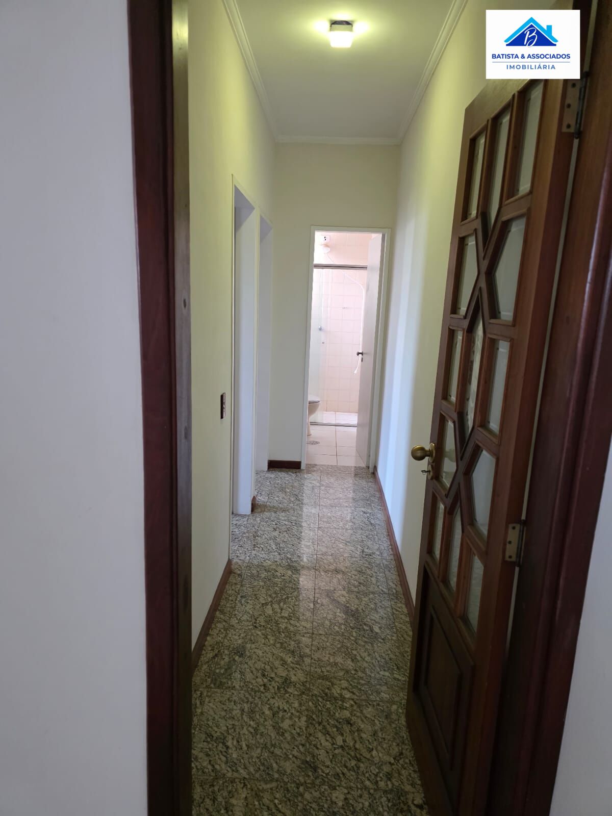 Apartamento para alugar com 2 quartos, 70m² - Foto 8