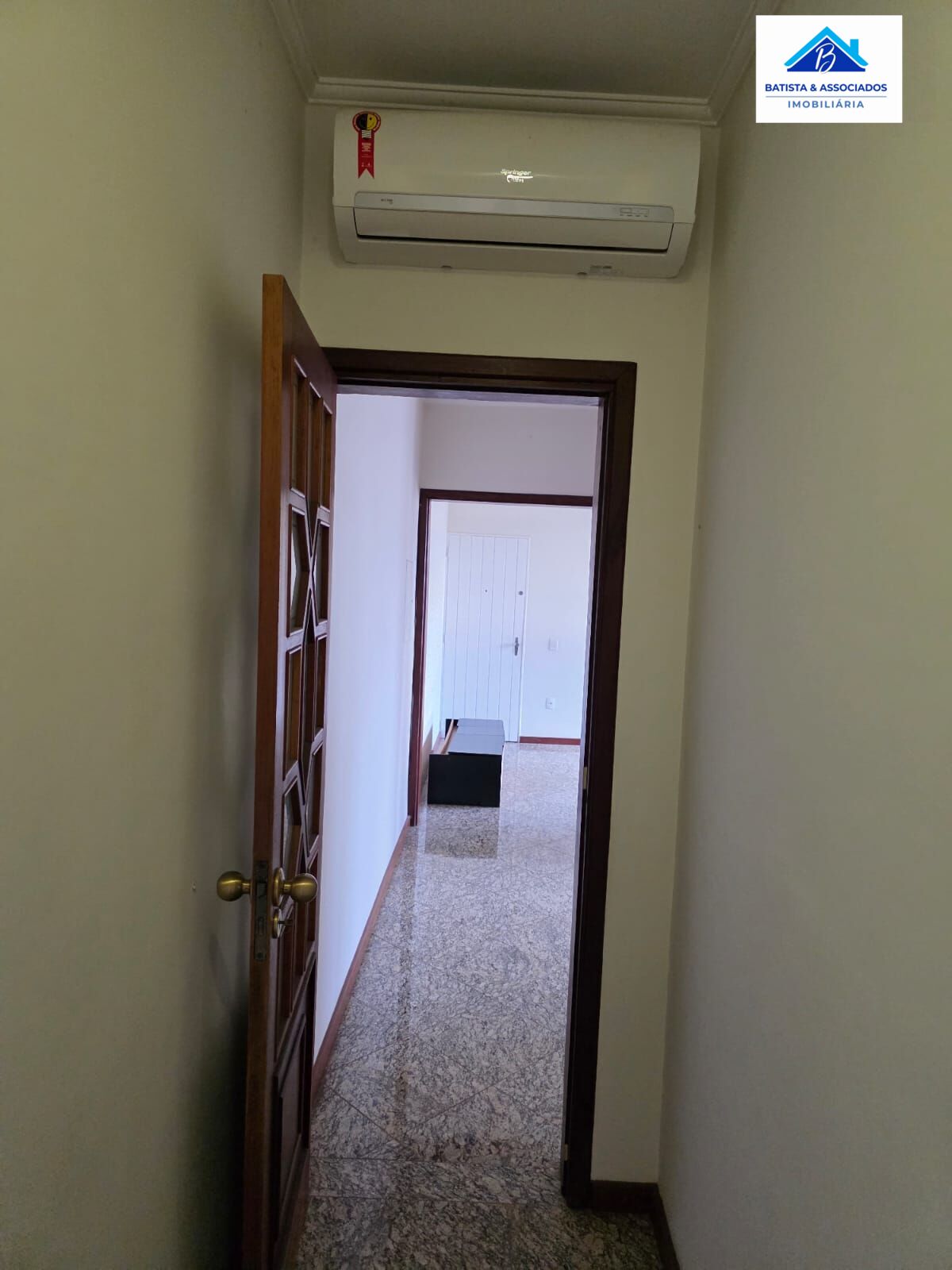 Apartamento para alugar com 2 quartos, 70m² - Foto 4