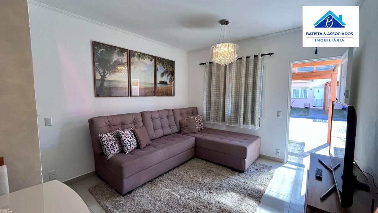 Casa à venda com 2 quartos, 66m² - Foto 4