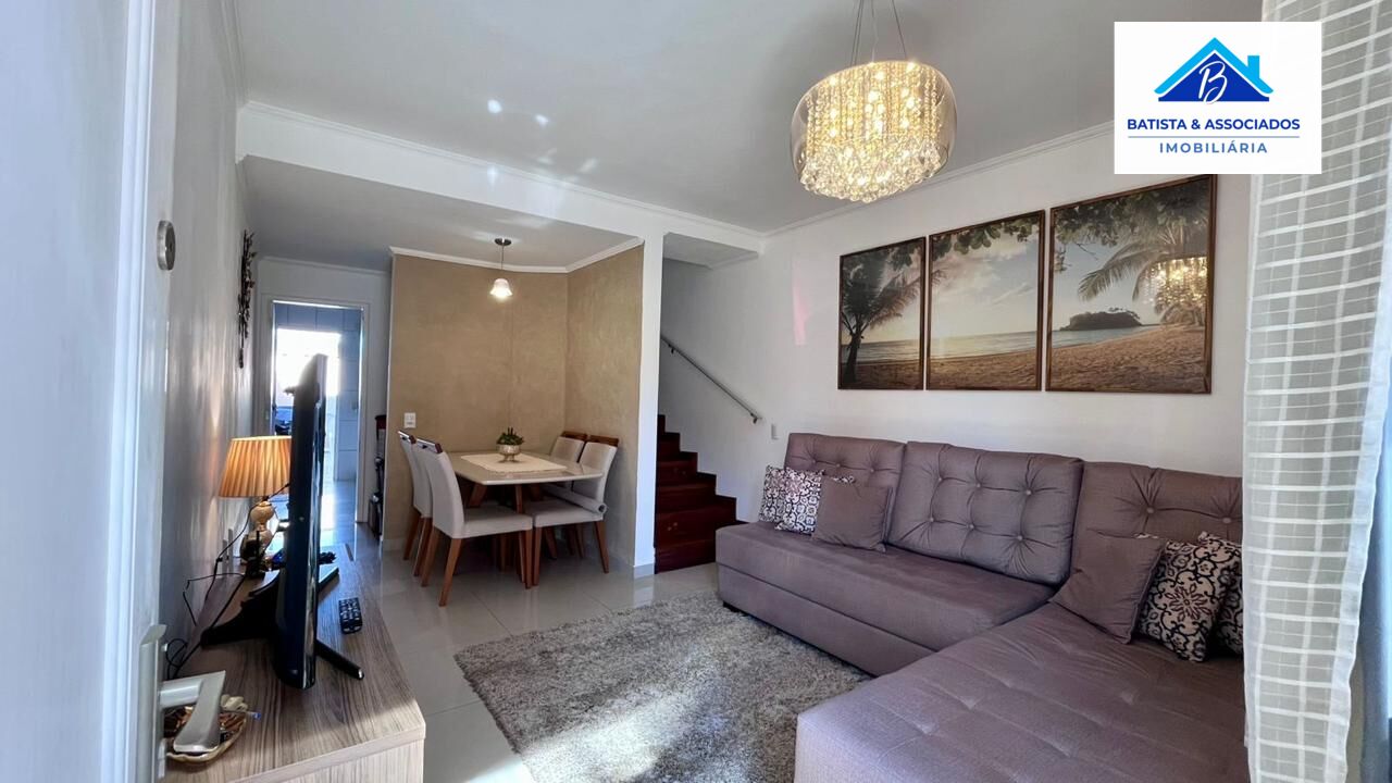 Casa à venda com 2 quartos, 66m² - Foto 5