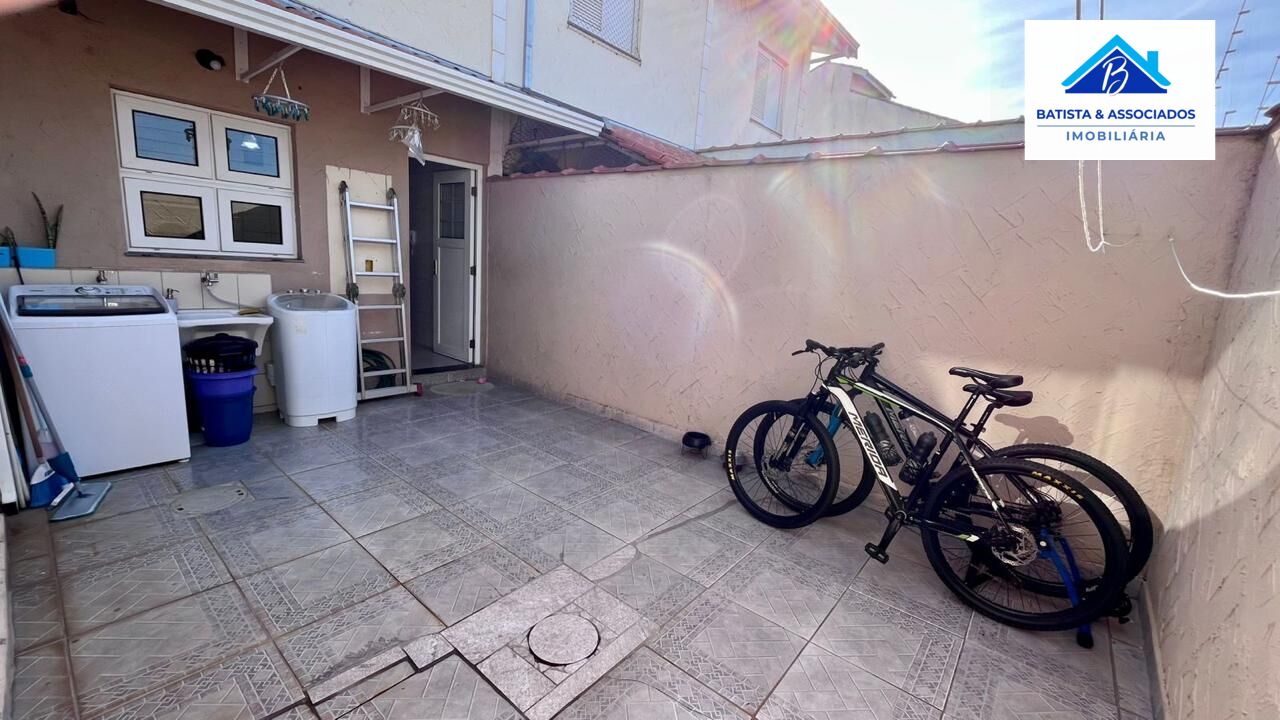Casa à venda com 2 quartos, 66m² - Foto 42