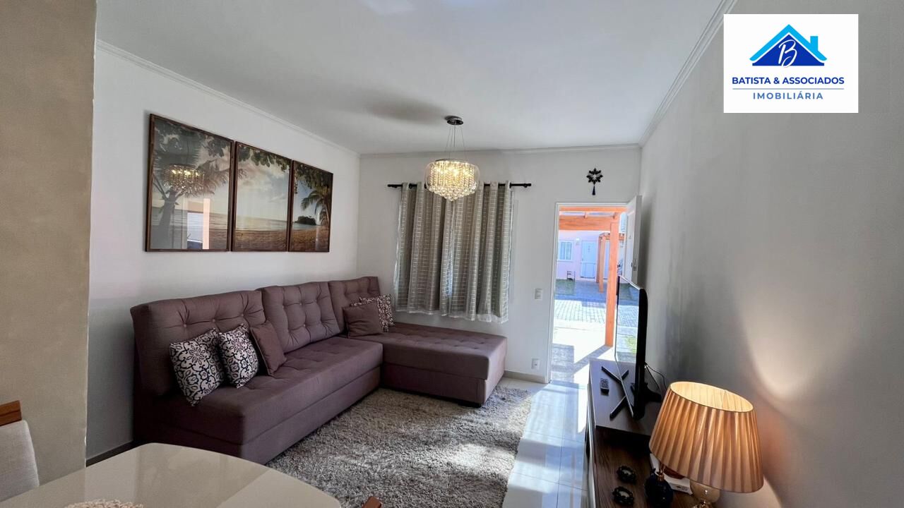 Casa à venda com 2 quartos, 66m² - Foto 9