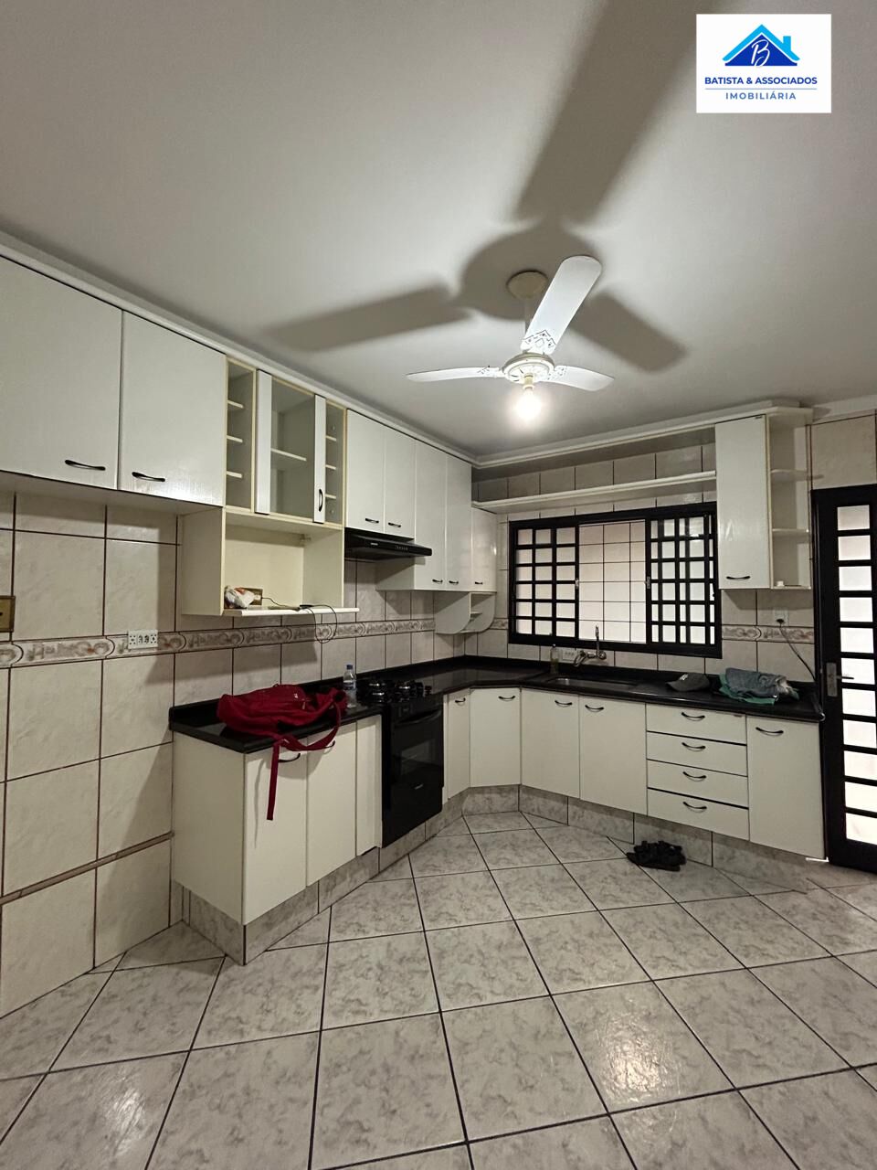 Casa à venda com 3 quartos, 134m² - Foto 8