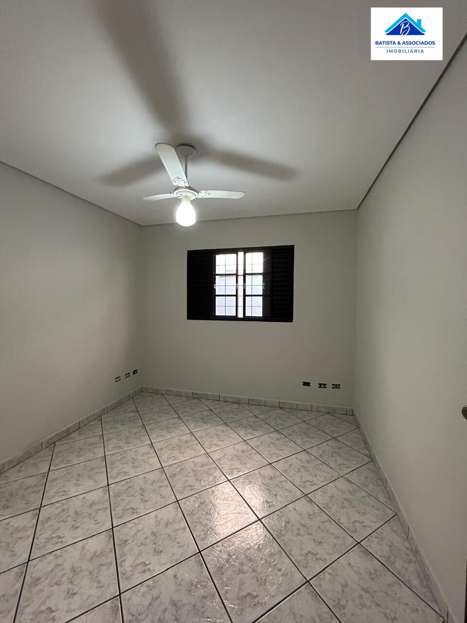 Casa à venda com 3 quartos, 134m² - Foto 11