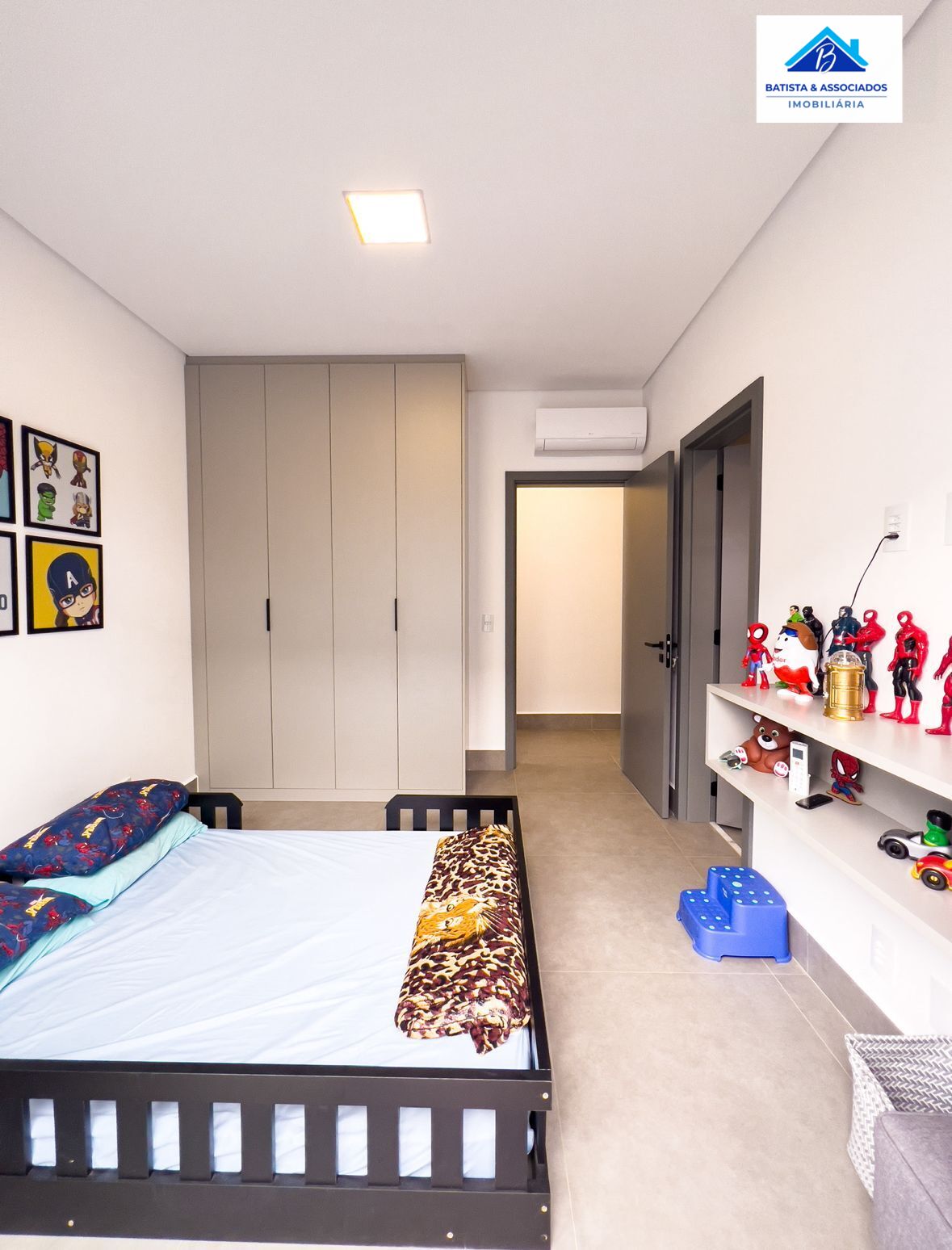Casa à venda com 3 quartos, 229m² - Foto 16