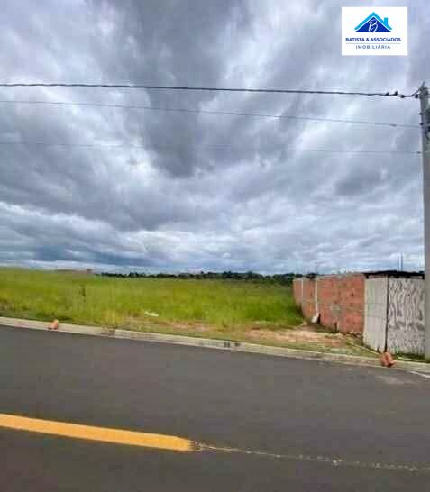 Terreno à venda, 250m² - Foto 1