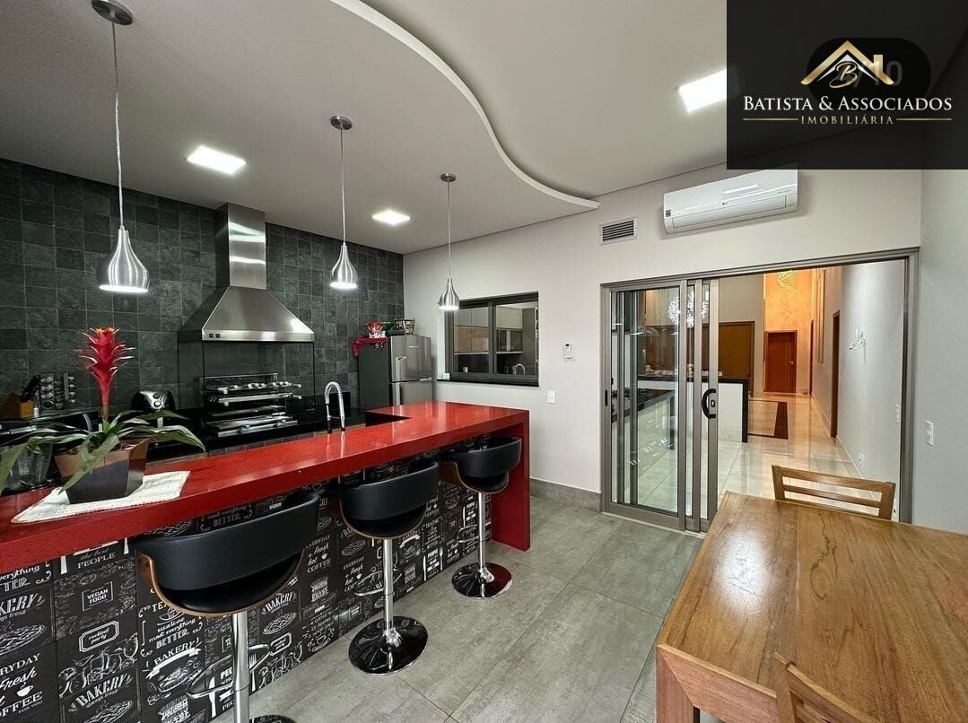 Casa, 3 quartos, 216 m² - Foto 4