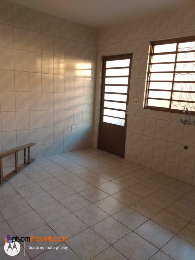 Casa à venda com 4 quartos, 127m² - Foto 14