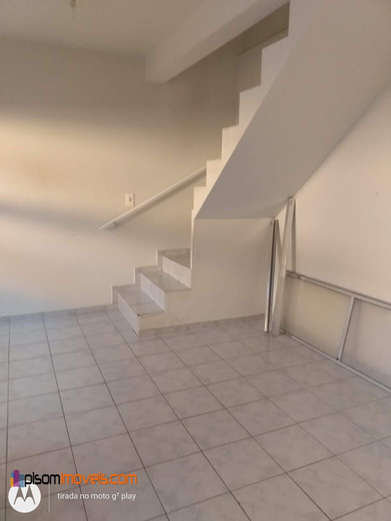 Casa à venda com 4 quartos, 127m² - Foto 17