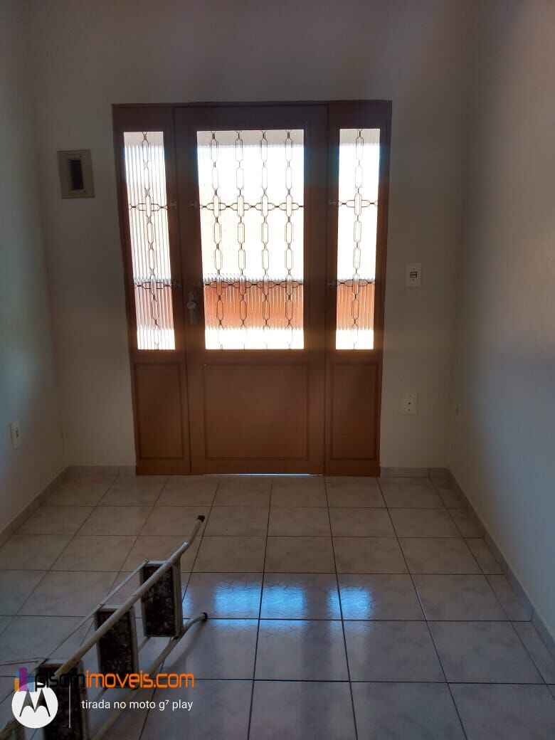 Casa à venda com 4 quartos, 127m² - Foto 12