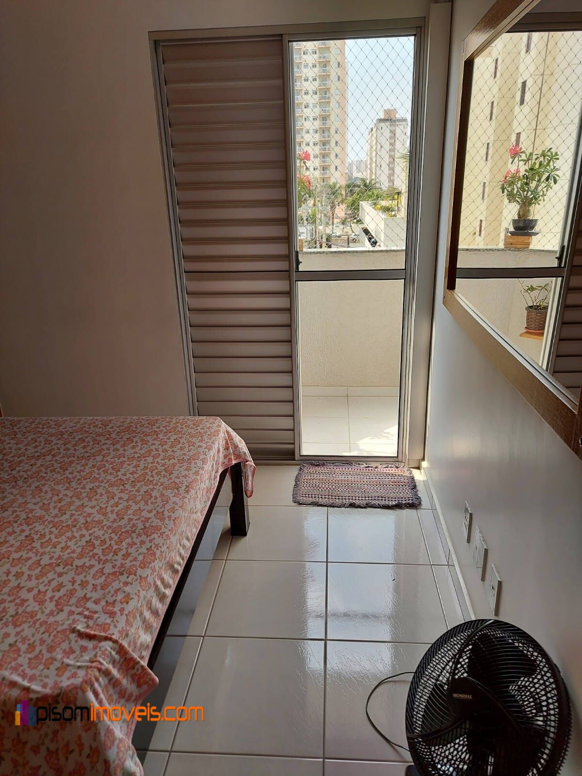 Apartamento à venda com 2 quartos, 74m² - Foto 3