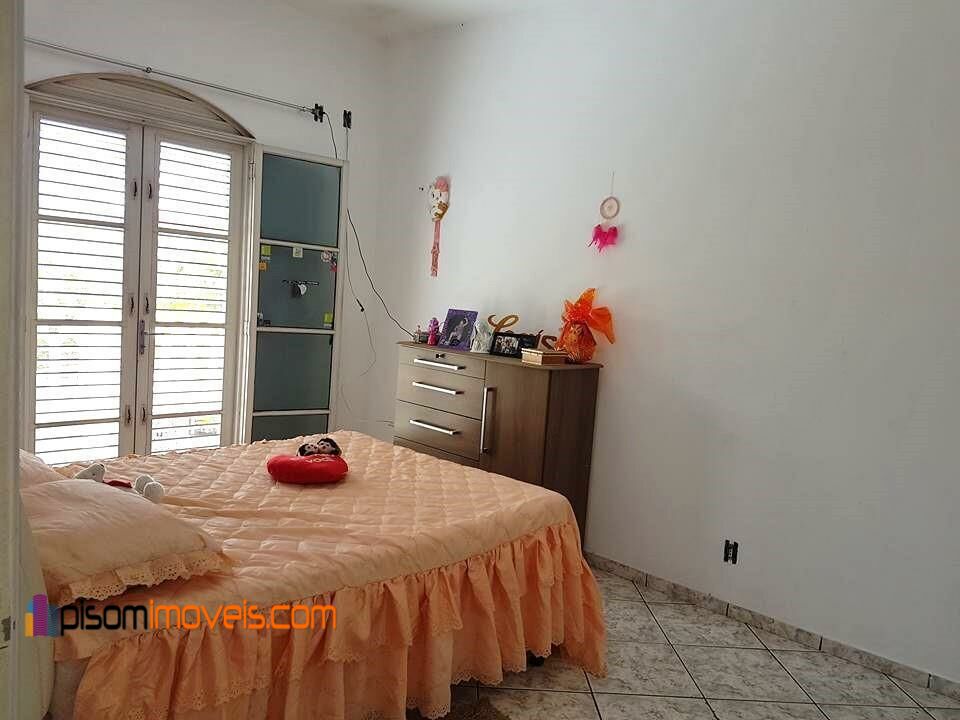 Sobrado à venda com 3 quartos, 300m² - Foto 5