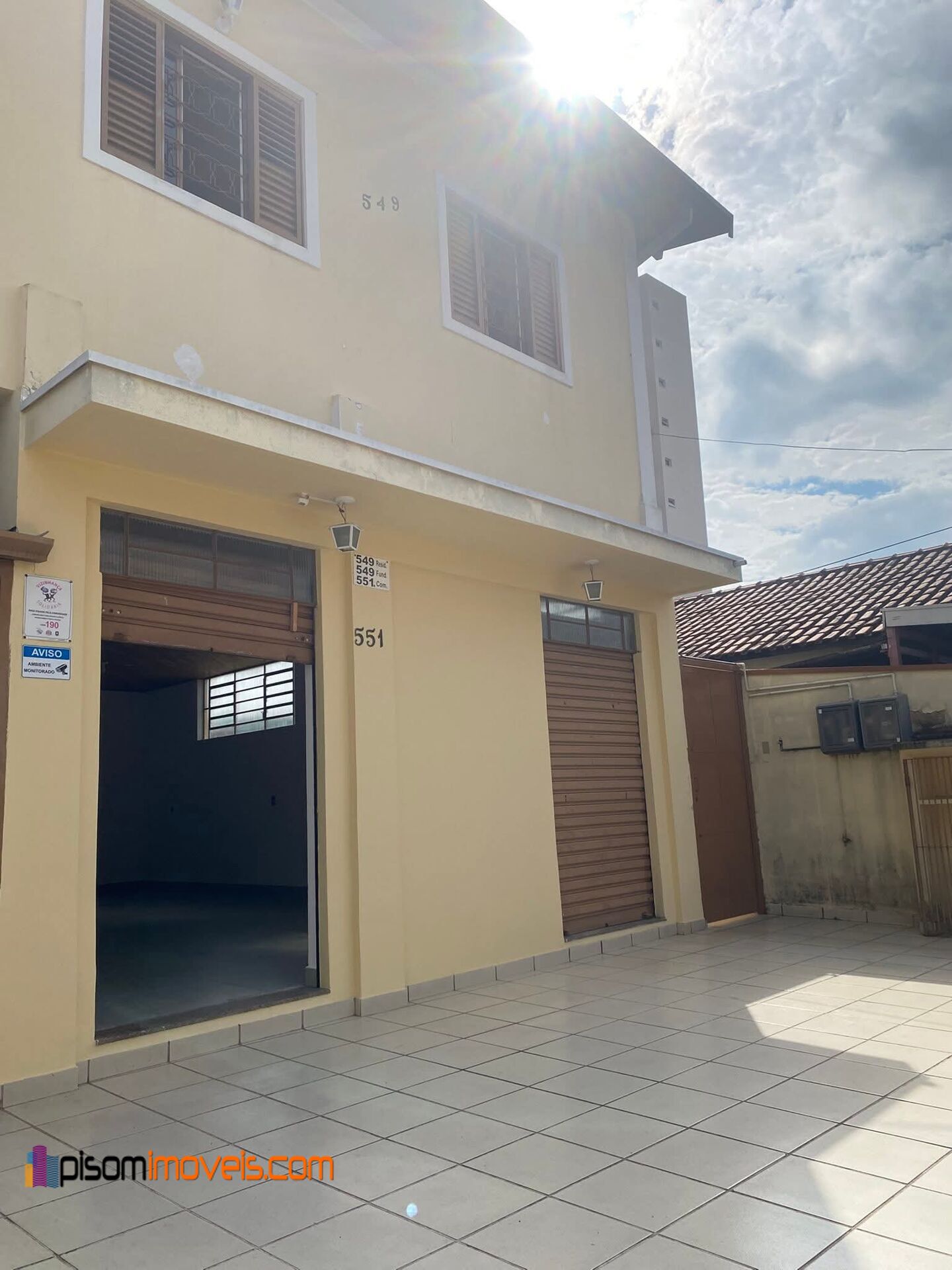 Sobrado, 3 quartos, 207 m² - Foto 1