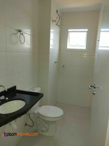 Apartamento à venda com 2 quartos, 64m² - Foto 2