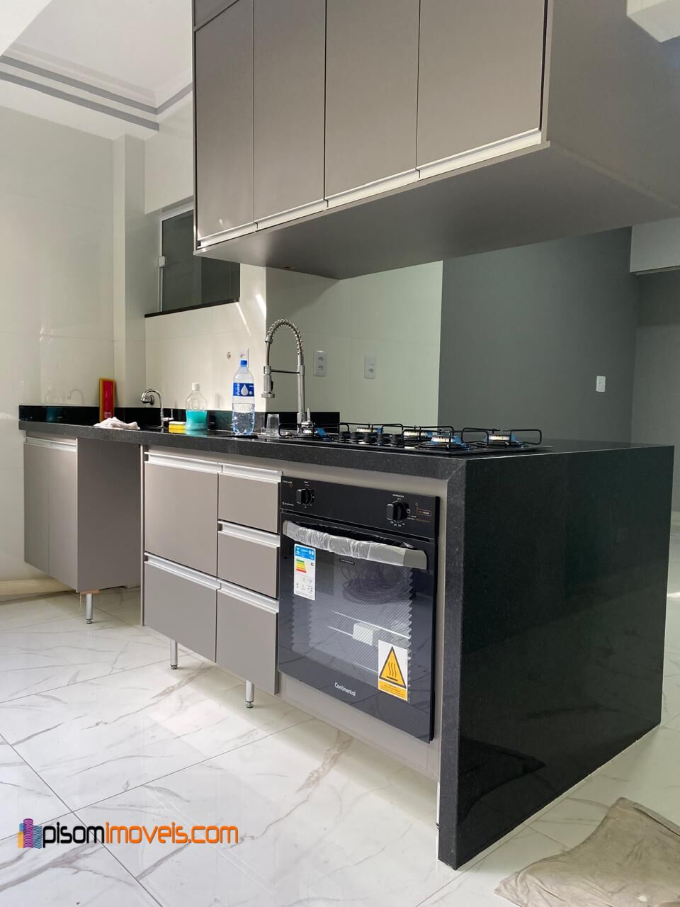 Apartamento para alugar com 2 quartos, 80m² - Foto 17