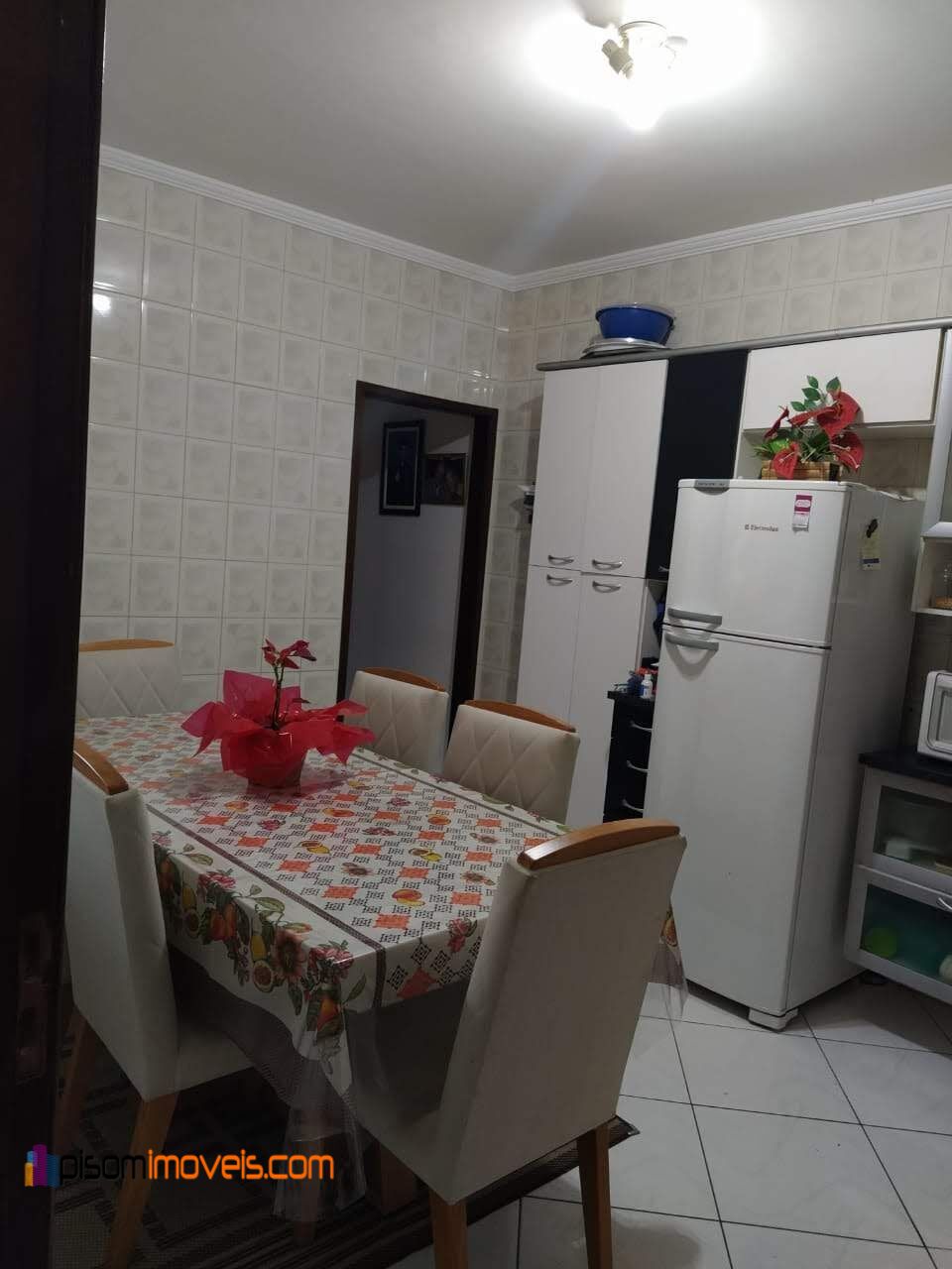 Casa à venda com 2 quartos, 69m² - Foto 4