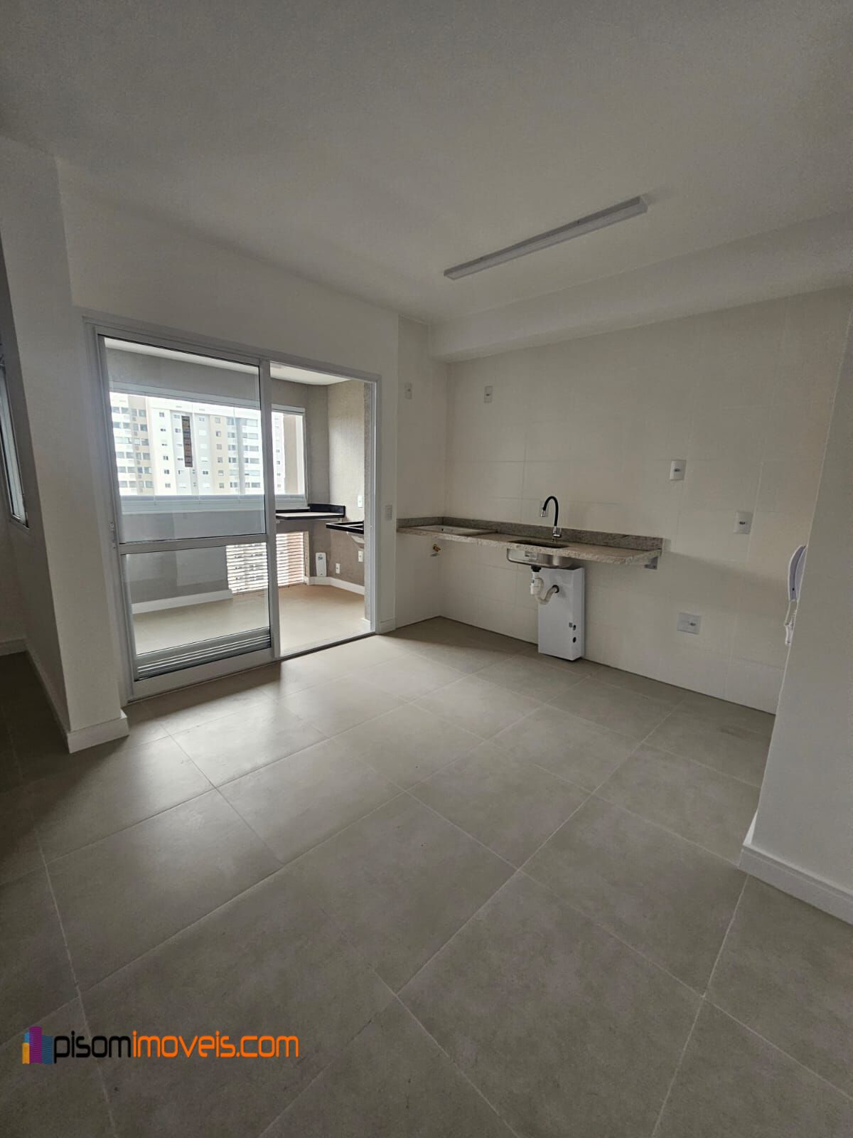 Apartamento à venda com 2 quartos, 65m² - Foto 3