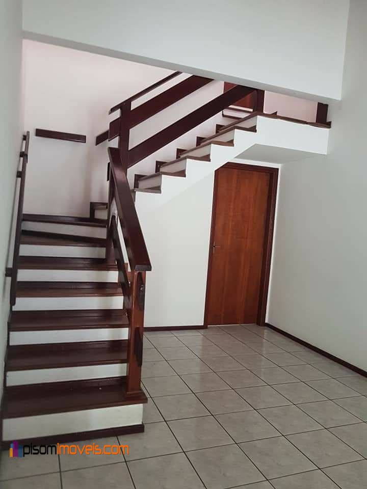 Sobrado à venda com 3 quartos, 150m² - Foto 3